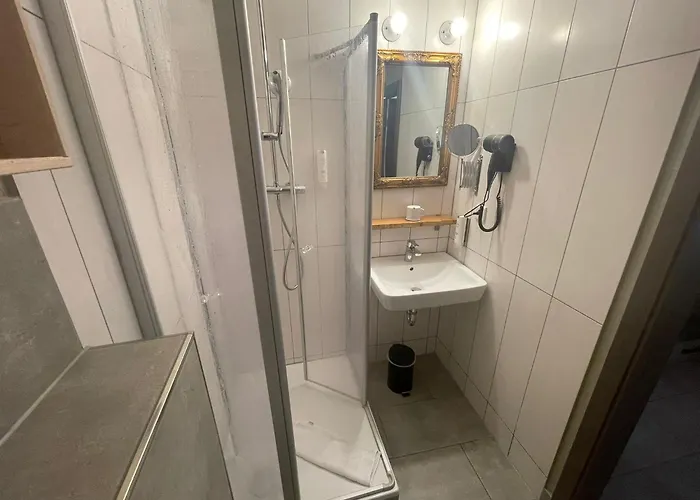 Zentrales Kobytinyhaus Herford,wlan,parkplatz